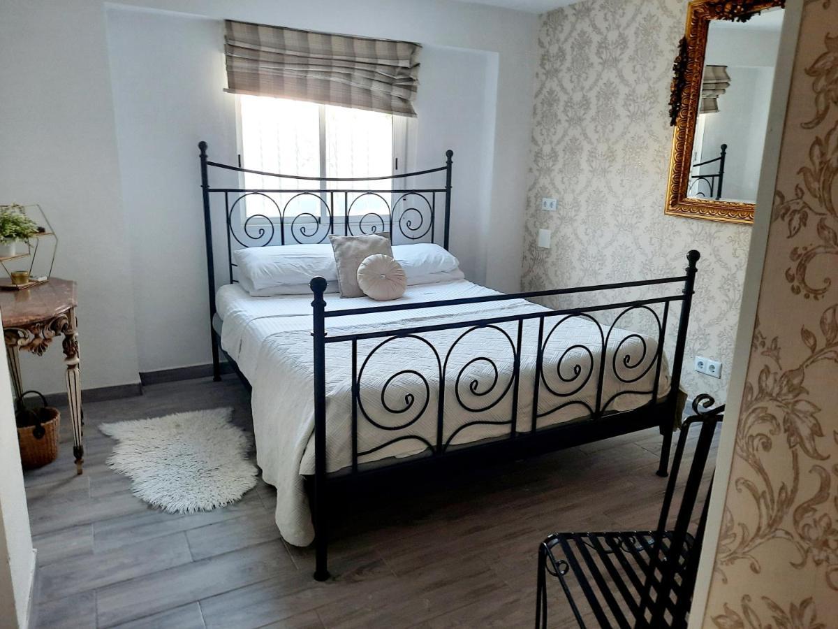Fabulous Detached Large Villa 5 Bedrooms 3 Bathrooms Backing Onto Villamartin Golf Course Esterno foto