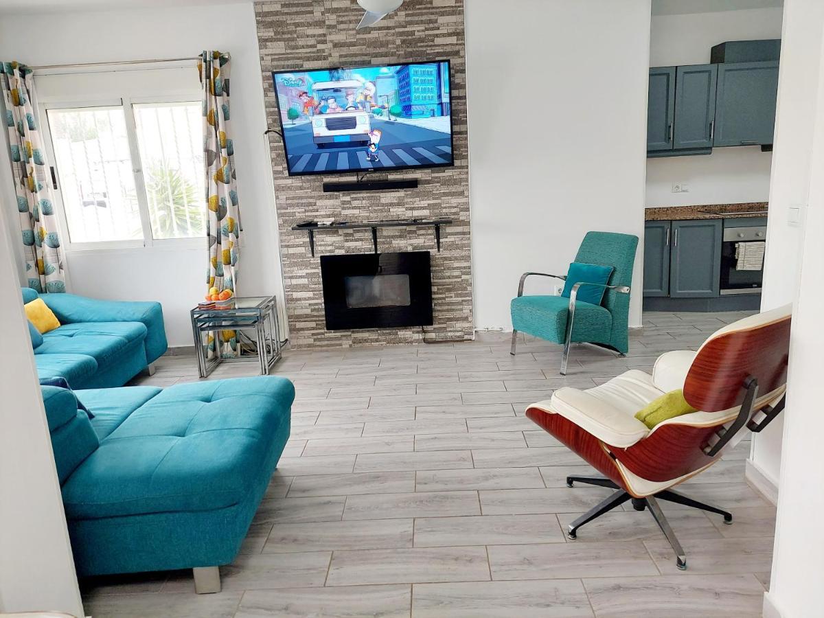 Fabulous Detached Large Villa 5 Bedrooms 3 Bathrooms Backing Onto Villamartin Golf Course Esterno foto