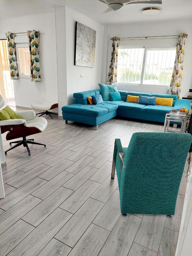 Fabulous Detached Large Villa 5 Bedrooms 3 Bathrooms Backing Onto Villamartin Golf Course Esterno foto
